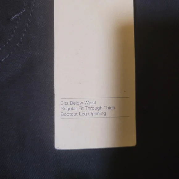 Levi's Women's Flare/Bootcut Black Jeans NWTS/t112 - Picture 2 of 9